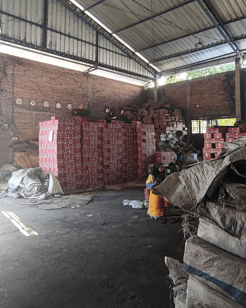 Charcoal. Coal. Briquettes. Briquett. Briquette. Coconut shell charcoal. Coconut charcoal. Coconut charcoal briquettes. Coconut shell charcoal briquettes. Shisha. Hookah. Shisha charcoal factory. Hookah charcoal factory. BBQ charcoal factory. Pillow charcoal factory. Indonesia charcoal manufacture. Indonesia charcoal exporter. Indonesia charcoal supplier. Exporter. Exporters. Export. Manufacturer. Manufactur. Factory. Supplier. Suplier. Supply. Martawangsa Trading Co. Martawangsa Trading Comp. Martawangsa Trading Company. Zelda charcoal. Carvão. Carvão mineral. Briquetes. Briquete. Briquete. Carvão de casca de coco. Carvão de coco. Briquetes de carvão de coco. Briquetes de carvão de casca de coco. Narguilé. Hookah. Fábrica de carvão para narguilé. Fábrica de carvão para hookah. Fábrica de carvão para churrasco. Fábrica de carvão em forma de travesseiro. Fabricante de carvão da Indonésia. Exportador de carvão da Indonésia. Fornecedor de carvão da Indonésia. Exportador. Exportadores. Exportação. Fabricante. Fábrica. Fornecedor. Suprimento. Martawangsa Trading Co. Martawangsa Trading Comp. Martawangsa Trading Company. Carvão Zelda. Holzkohle. Kohle. Briketts. Brikett. Brikett. Kokosnussschalenkohle. Kokoskohle. Kokoskohlebriketts. Kokosnussschalenkohlebriketts. Shisha. Wasserpfeife. Shisha-Kohlefabrik. Wasserpfeifenkohlefabrik. BBQ-Kohlefabrik. Pillow-Kohlefabrik. Indonesischer Kohlehersteller. Indonesischer Kohleexporteur. Indonesischer Kohlelieferant. Exporteur. Exporteure. Export. Hersteller. Fabrik. Lieferant. Versorgung. Martawangsa Trading Co. Martawangsa Trading Comp. Martawangsa Trading Company. Zelda-Kohle. Arang. Batu bara. Briket. Briket. Briket. Arang batok kelapa. Arang kelapa. Briket arang kelapa. Briket arang batok kelapa. Shisha. Hookah. Pabrik arang shisha. Pabrik arang hookah. Pabrik arang BBQ. Pabrik arang pillow. Produsen arang Indonesia. Eksportir arang Indonesia. Pemasok arang Indonesia. Eksportir. Para eksportir. Ekspor. Produsen. Pabrik. Pemasok. Suplai. Martawangsa Trading Co. Martawangsa Trading Comp. Martawangsa Trading Company. Arang Zelda. فحم. فحم حجري. فحم مضغوط. فحم بريكيت. فحم بريكيت. فحم قشرة جوز الهند. فحم جوز الهند. فحم جوز الهند المضغوط. فحم قشرة جوز الهند المضغوط. شيشة. نرجيلة. مصنع فحم الشيشة. مصنع فحم النرجيلة. مصنع فحم الشواء. مصنع فحم الوسادة. مصنع فحم إندونيسي. مُصدر فحم إندونيسي. مورد فحم إندونيسي. مُصدر. مُصدرون. تصدير. مُصنع. مصنع. مورد. تزويد. شركة مارتاوانغسا للتجارة. شركة مارتاوانغسا للتجارة كومب. شركة مارتاوانغسا للتجارة. فحم زيلدا.